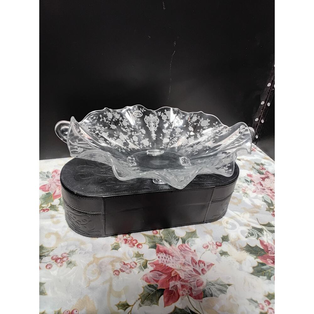 Cambridge Glass Console Bowl in Rosepoint pattern vintage 1930's